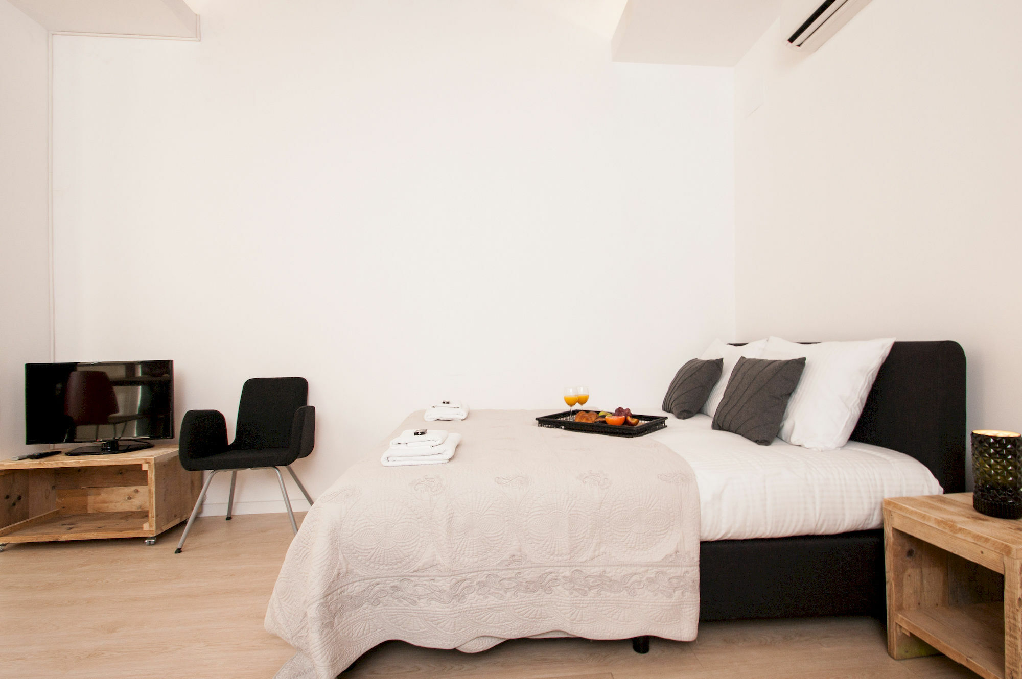 Short Stay Group Gracia Serviced Apartments 巴塞罗那 外观 照片